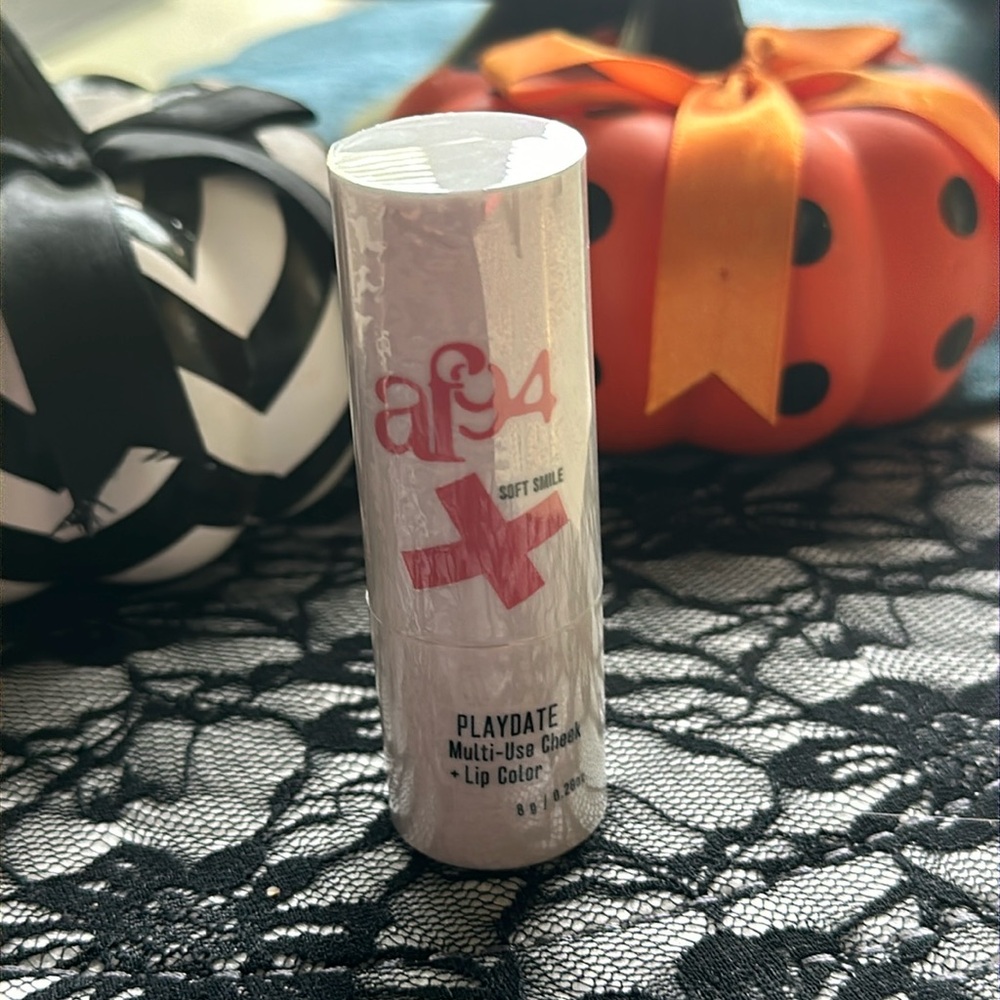 5/$25 AF94 Playdate multi use cheek + lip color